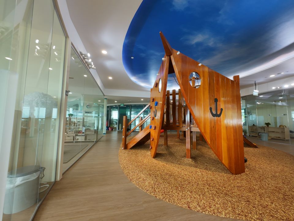 EPDM Rubber Flooring Site: EtonHouse Pre-School by the Beach