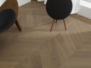 Engineered Wood (Herringbone): QH 896